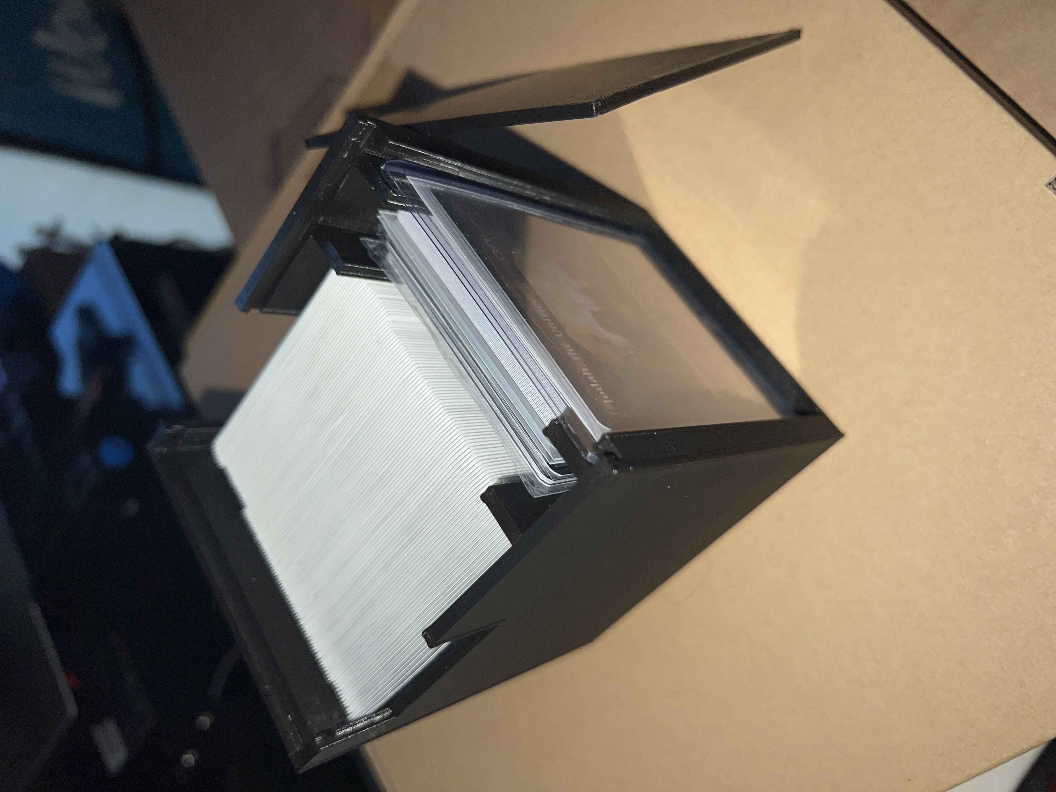 Hộp Đựng Bài MTG Commander, Đựng Trên 100 Lá