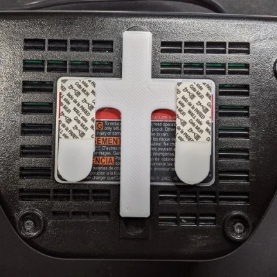 Giá Treo Tường Sạc Milwaukee M12 12V Không Làm Hư Hại Bề Mặt