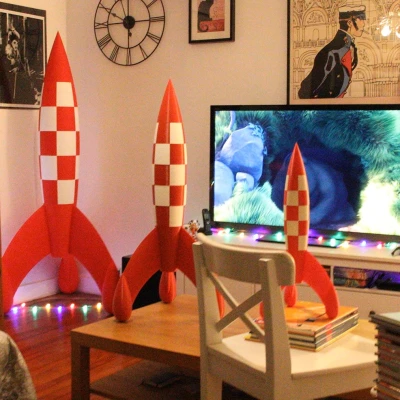 Tên Lửa Mặt Trăng Khổng Lồ / Huge Moon Rocket