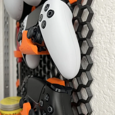 Giá Đỡ Treo Tường Tay Cầm PS5 DualSense và DualSense Edge Kiểu Tổ Ong