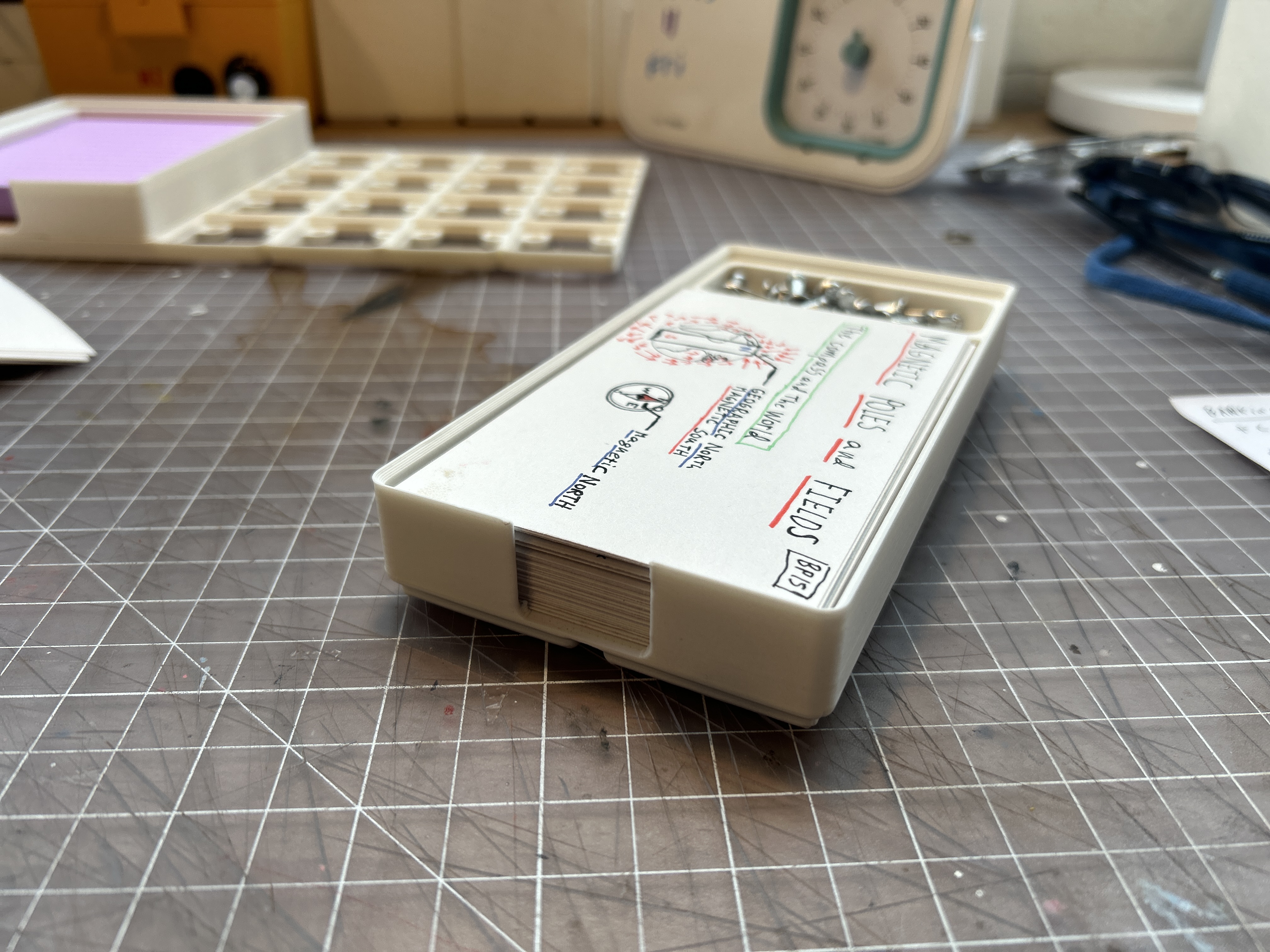 Siêu Ngầu! Khay Đựng Giấy Ghi Chú Gridfinity