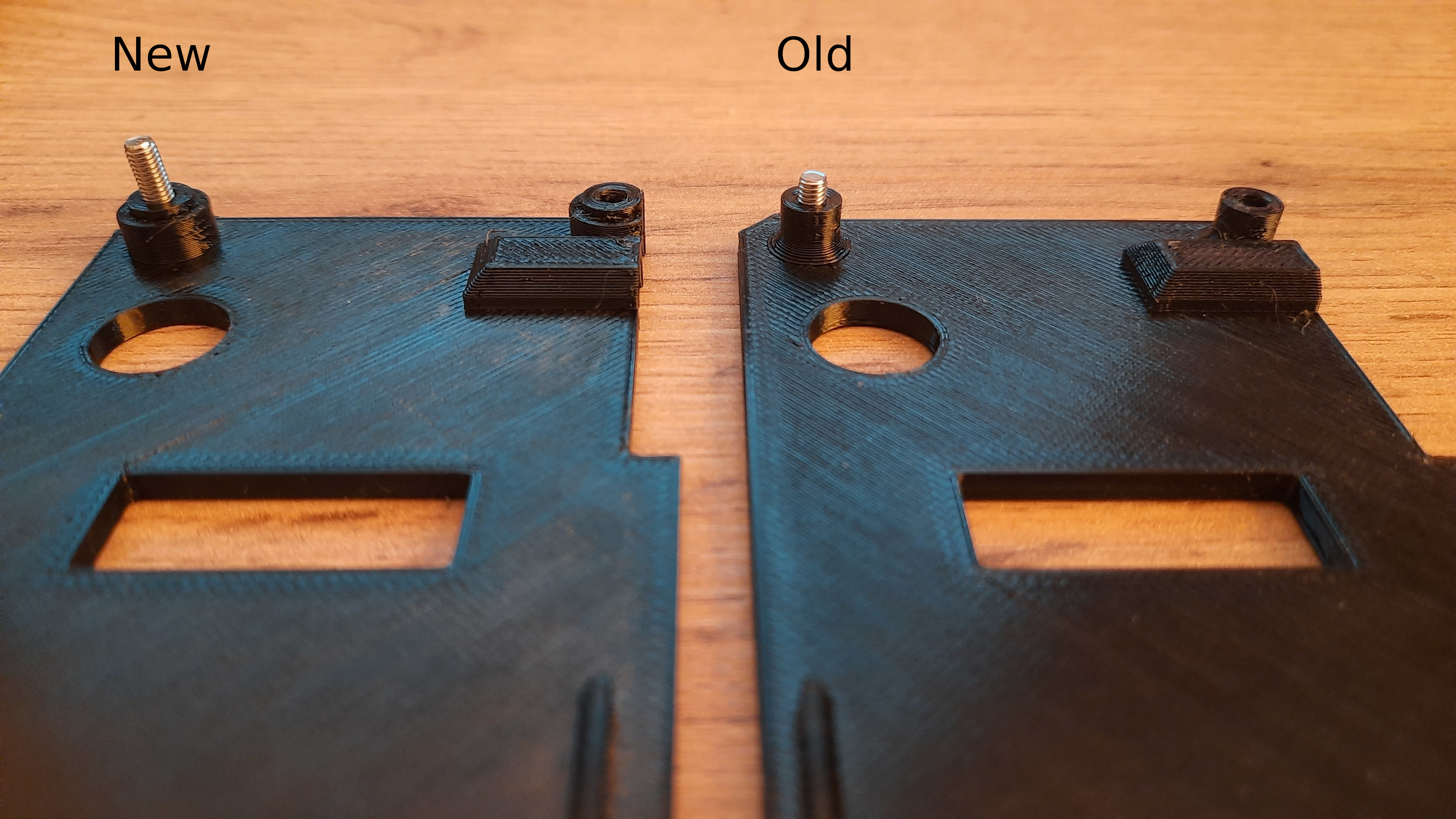 Ốp lưng màn hình Prusa Mini(+) - dùng được ốc zin