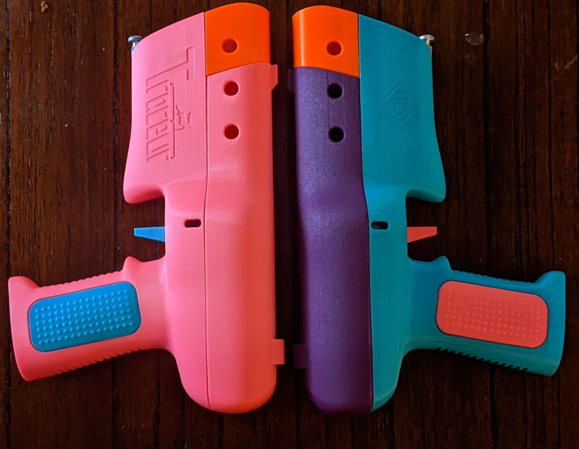 Traceur - Blaster Bắn Đạn Talon Bán Tự Động