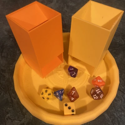 Tháp Xúc Xắc Tí Hon (Teeny Tiny Dice Tower)