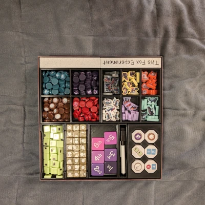 Hộp Đựng Board Game The Fox Experiment