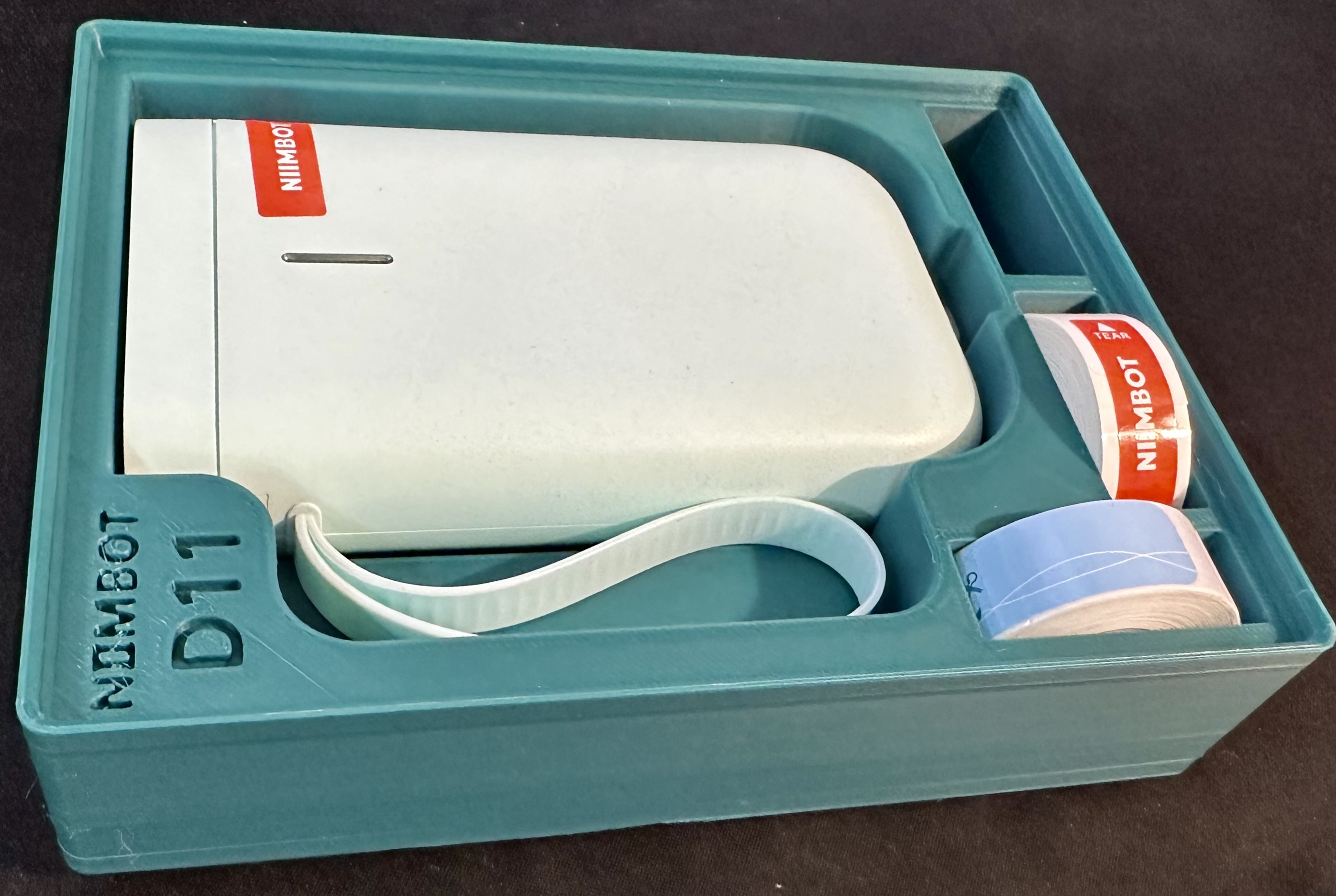 Hộp Gridfinity Máy in nhãn Niimbot D11 & Cuộn nhãn Dự phòng (3x4x6)