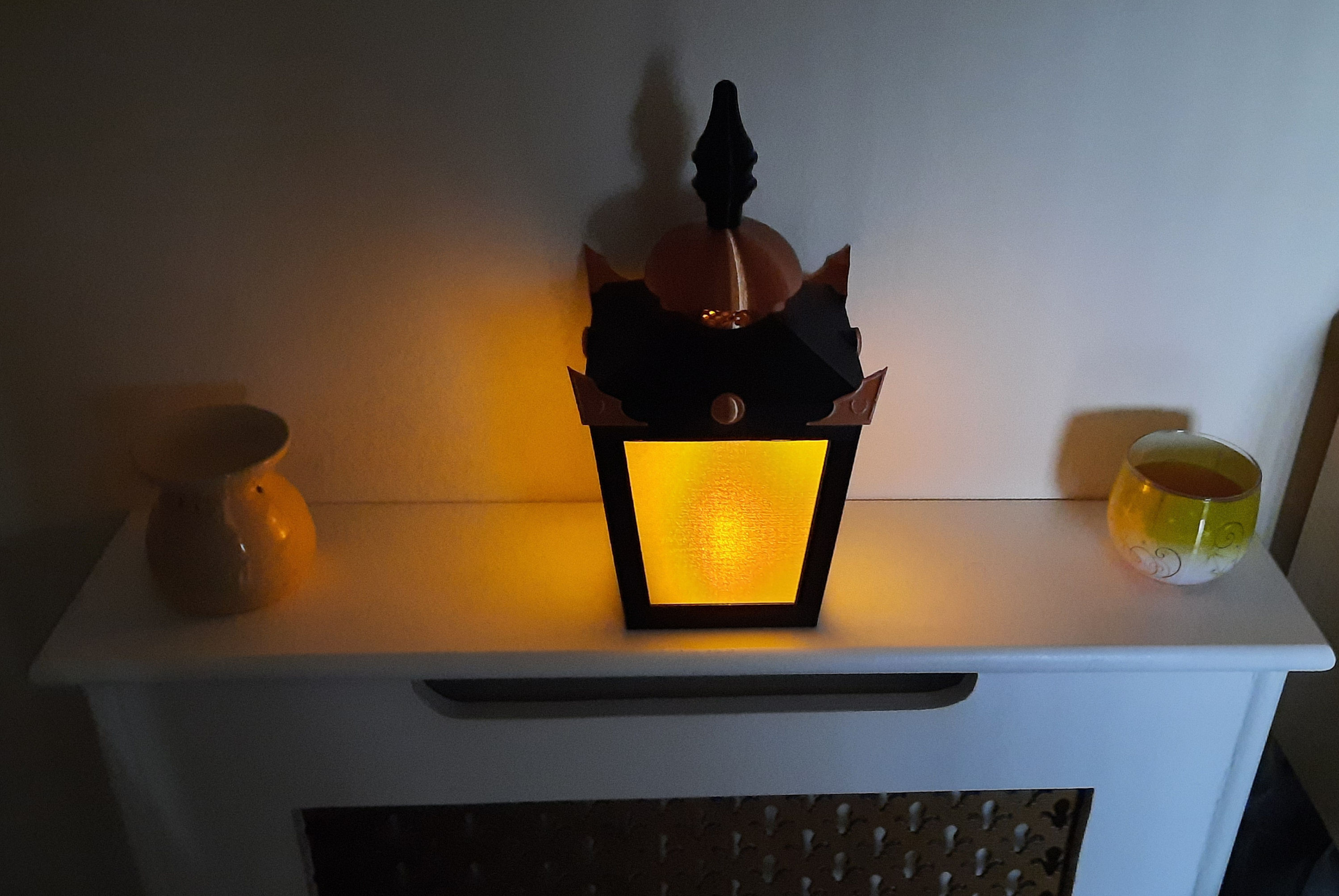 Thân Đèn Lồng Cho Đèn Vườn Bị Hỏng