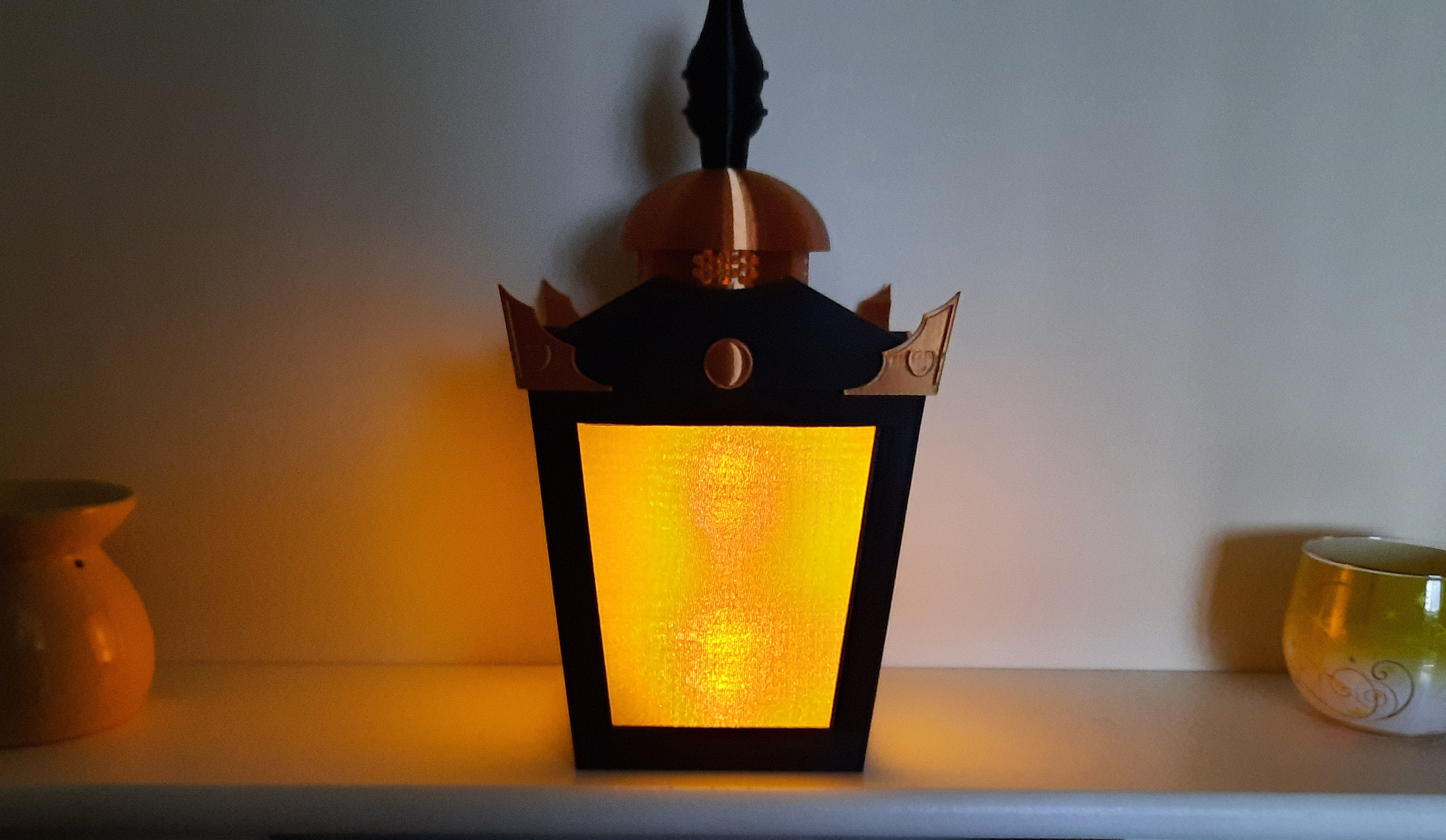 Thân Đèn Lồng Cho Đèn Vườn Bị Hỏng