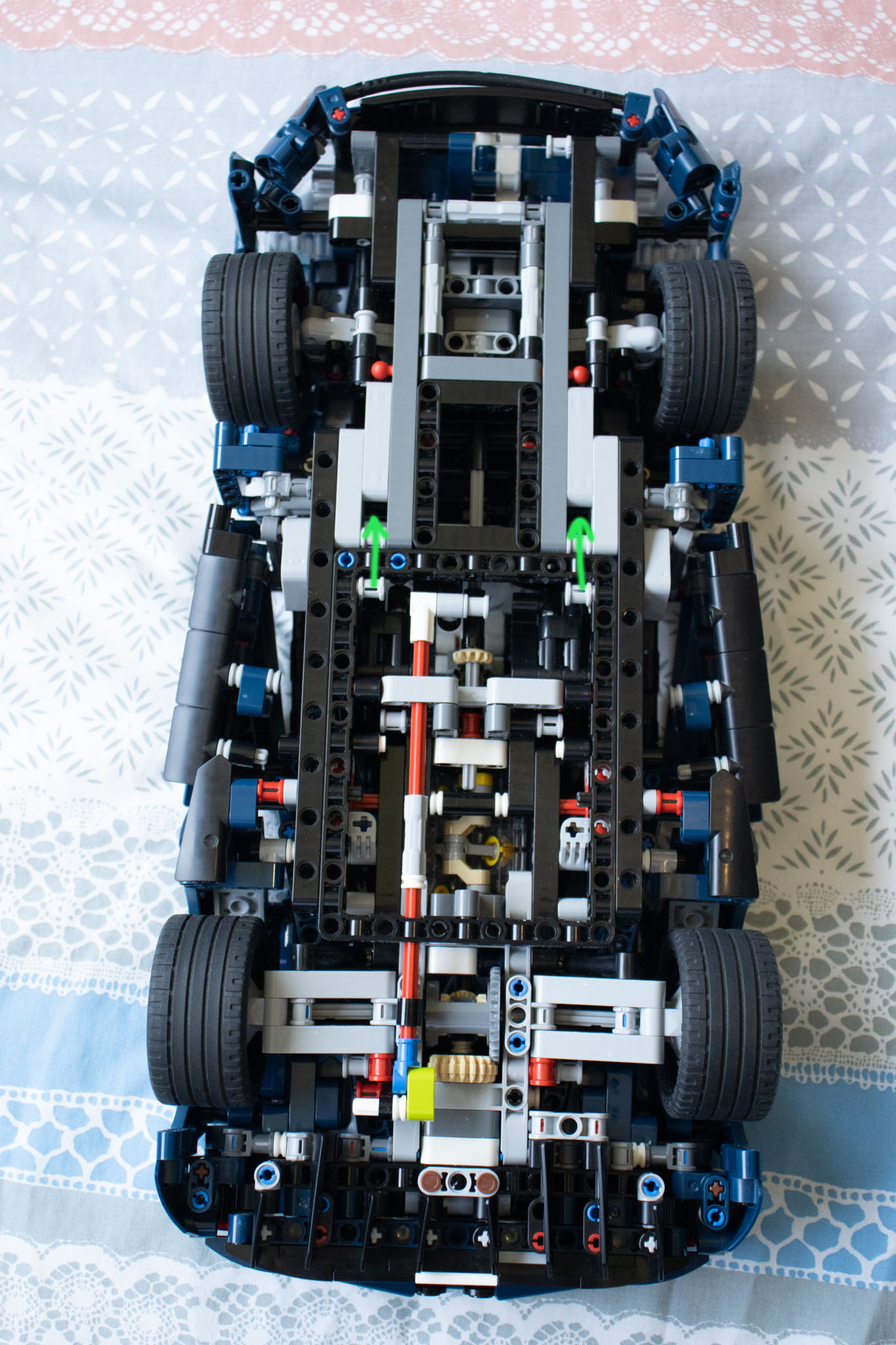 Giá Treo Tường LEGO Technic 2022 Ford GT 42154