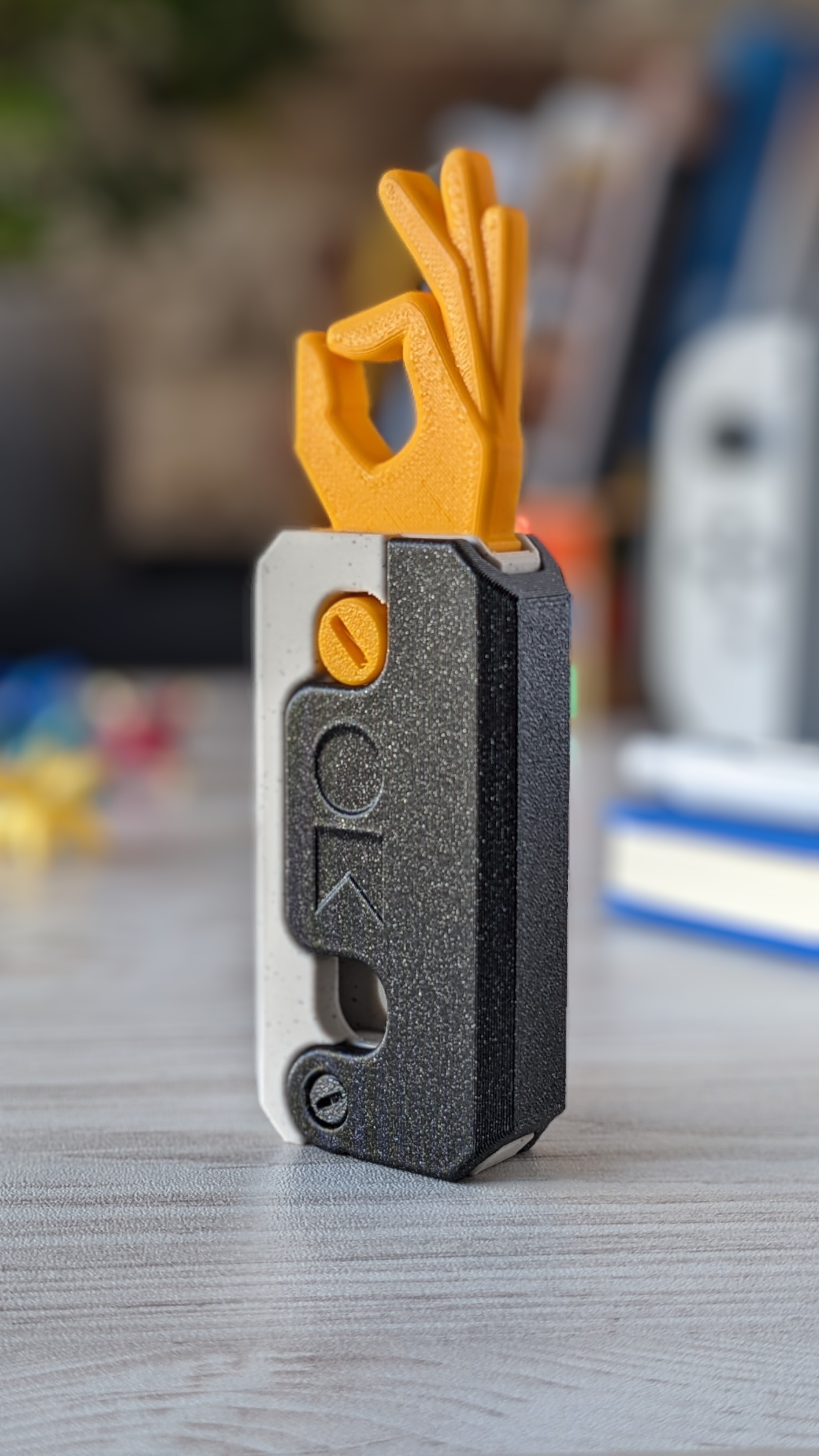 Dao Găm Trọng Lực Circle Game