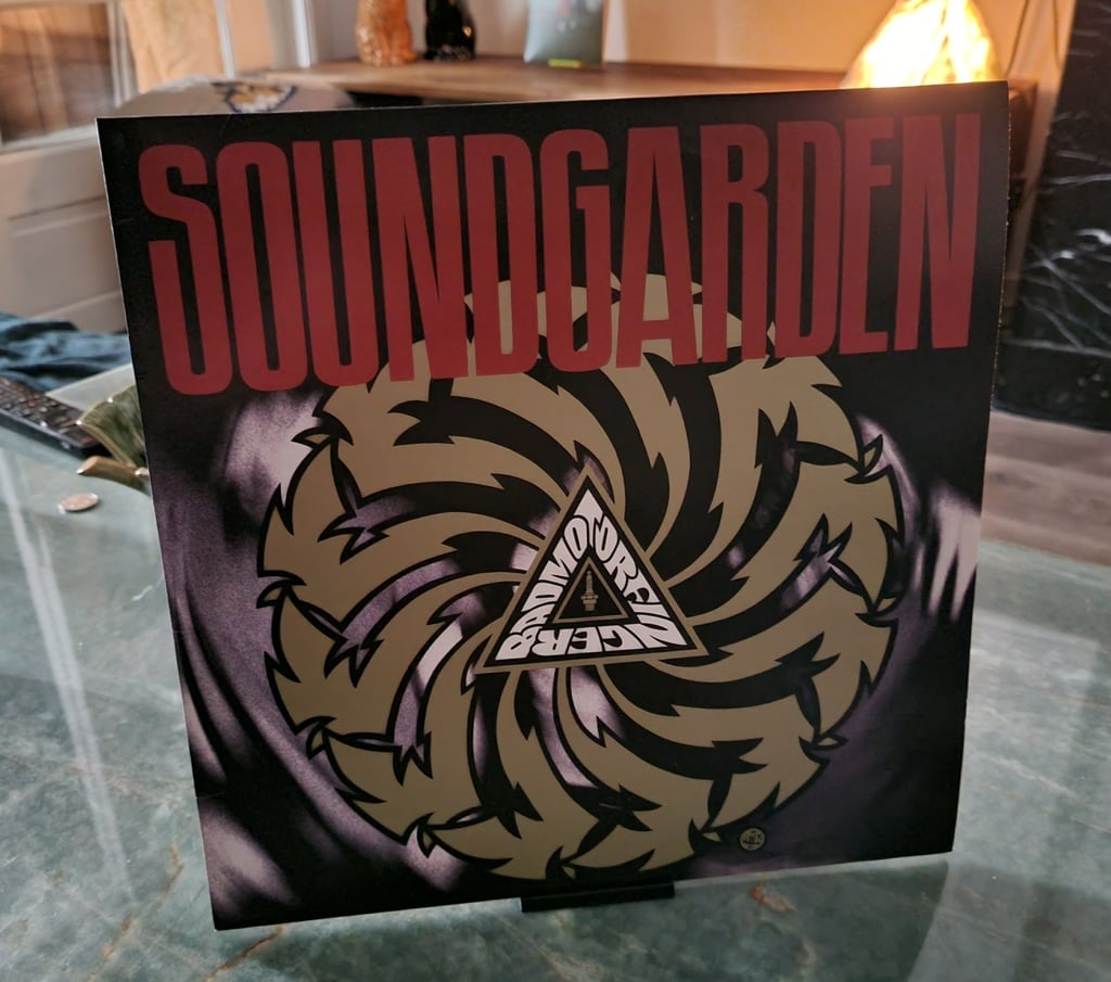 Chân Đế Trưng Bày Đĩa Than Vinyl