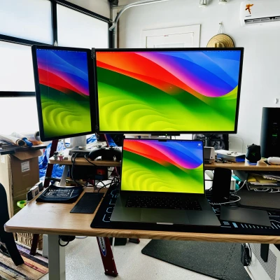 Màn Hình 5K Tự Làm Có Đế Gắn Kiểu Lỗ Khóa