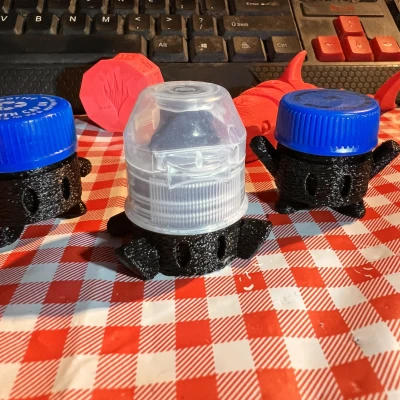 Cậu Bé Nắp Chai Cho Chai Mỹ