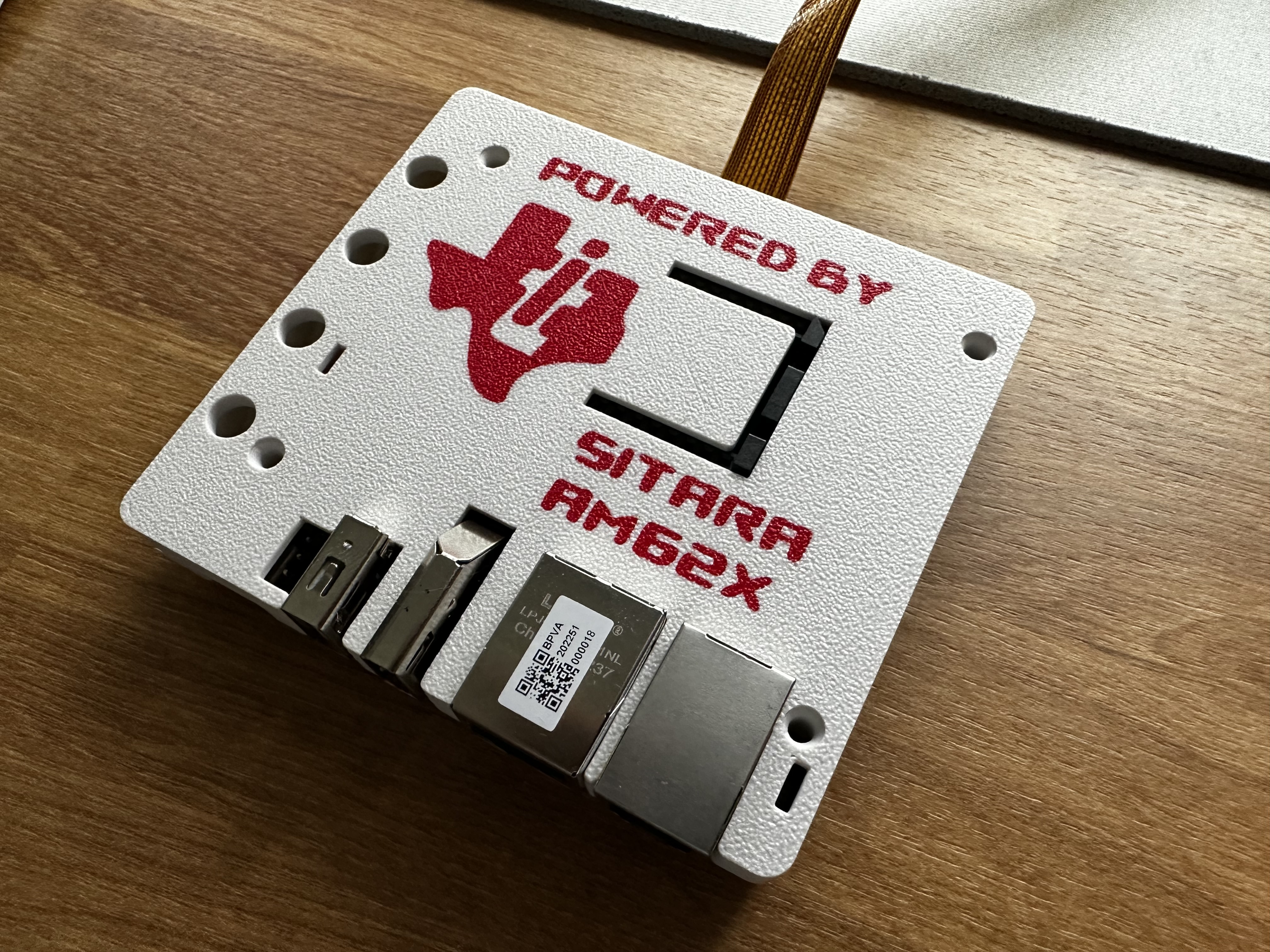 Vỏ BeaglePlay: Gắn Anten Nội Bộ hoặc Bên Ngoài