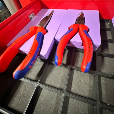 Hộp giữ kìm Knipex theo chuẩn Gridfinity