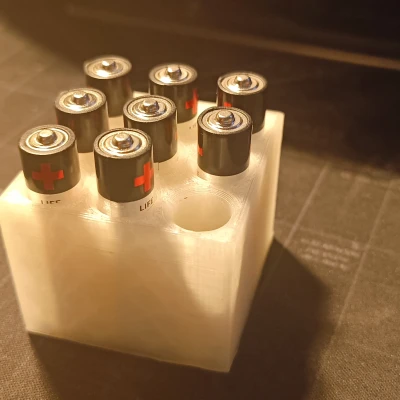 Khối Lập Phương Đựng Pin AAA