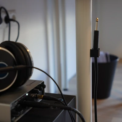 Kệ Giữ Dây Cáp Nhạc Cụ/Guitar