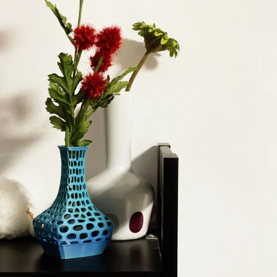 Lọ Hoa Voronoi Đẹp Mắt