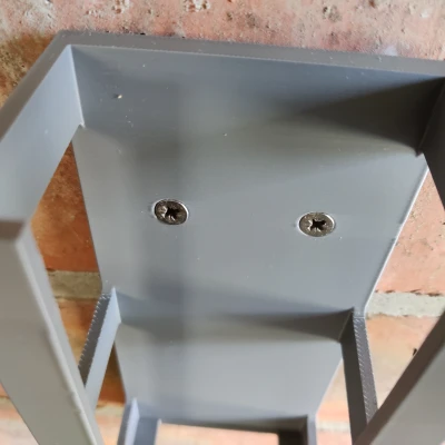 Giá Treo Sạc Xe Đạp Điện Lên Tường