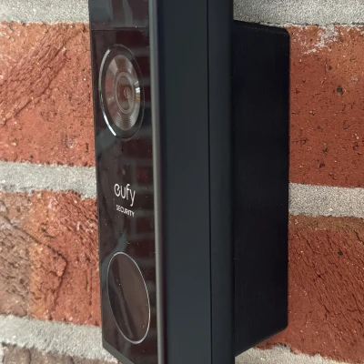 Giá Đỡ Góc 40° Cho Chuông Cửa Kép Eufy E340