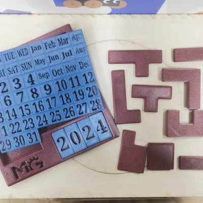 Lịch Puzzle Hàng Ngày 2024 (Không Cần Đa Sắc)