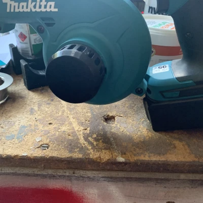 Nắp Bảo Vệ Cổng Hút Máy Thổi Makita DUB186