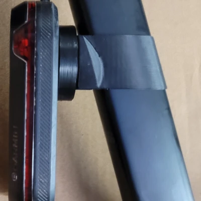 Giá đỡ Garmin Varia cho cốt yên Canyon Ultimate D-shape