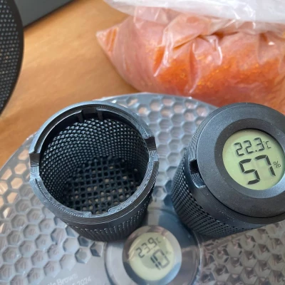 Hộp Đựng Gel Hút Ẩm (Cải Tiến)