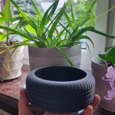 Chậu hoa hình lốp xe (BST TireStyle của Zeciortech)