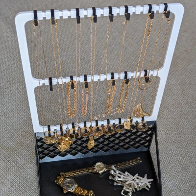 Giá Treo Nhẫn và Trang Sức