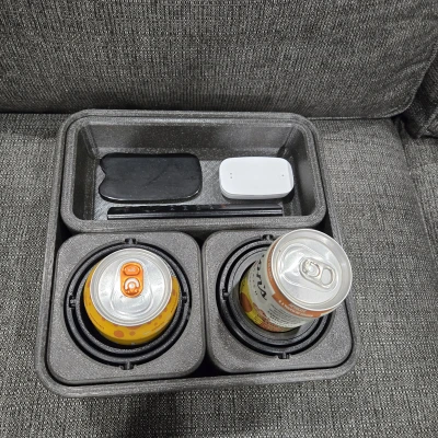 The Sofa Sidekick - Giá Đỡ Bên Ghế Sofa Đa Năng