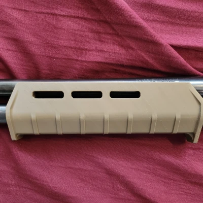 Ốp Lót Tay Magpush (Magpul) Chế Cho Ống Tiếp Đạn Mossberg 500 Dài 6 3/4