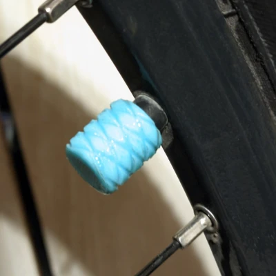 Nắp Van Lốp Xe Có Ren