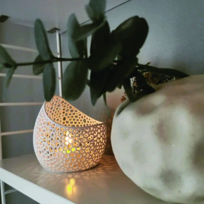 Thiết kế chân nến voronoi