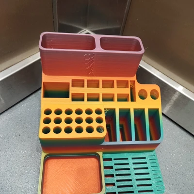 Kệ Đựng Đồ Trên Bàn Làm Việc