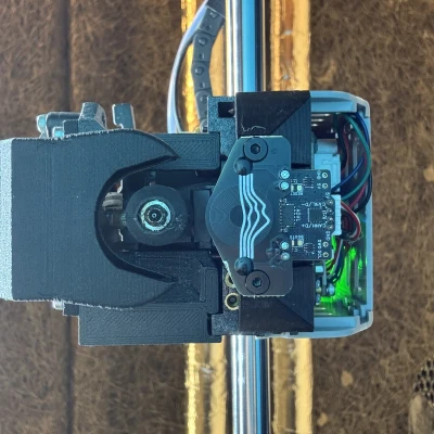 Qidi Plus 4 Quạt Trước 5015 + Giá đỡ Beacon / Carto