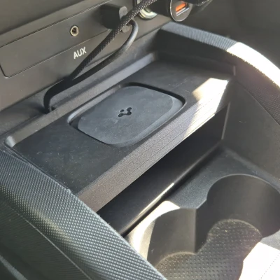 Console sạc không dây Skoda Fabia 3