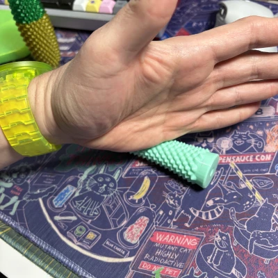 Tay cầm kích thích đau (có thể tùy chỉnh)