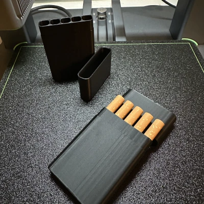 Hộp Đựng Thuốc Lá - Thiết Kế Mỏng - Đựng Được 5 Điếu