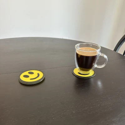 Đế Lót Ly Hình Emoji Cười - Thêm đế mút...hay không cũng được hen :-)