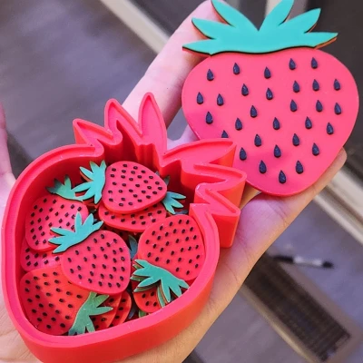 Mô hình dâu tây dẹp kèm hộp đựng dâu tây