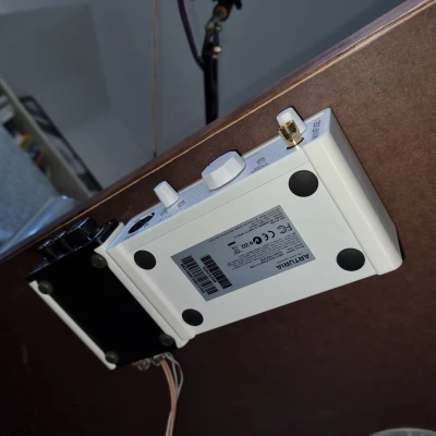 Giá đỡ dưới bàn cho Arturia Minifuse 1