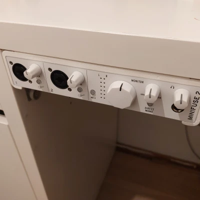 Giá đỡ dưới bàn cho Arturia Minifuse 2