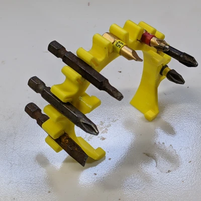 Kẹp Giữ Mũi Vặn Vít DeWalt DCF850B