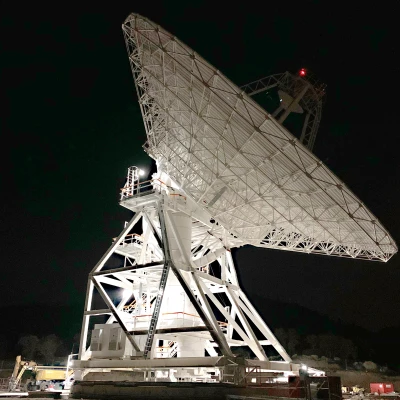 Ăng-ten Trạm Không gian Sâu Dẫn sóng Tia