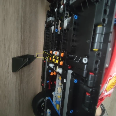 Giá Treo Tường Lego Ferrari SF-24 (42207)