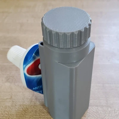 Con lăn bóp tuýp kem đánh răng (In-place)