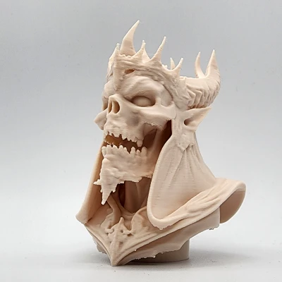 Tượng Đầu Vua Quỷ