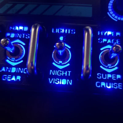 Mặt bảng điều khiển x56 HOTAS cho Elite: Dangerous