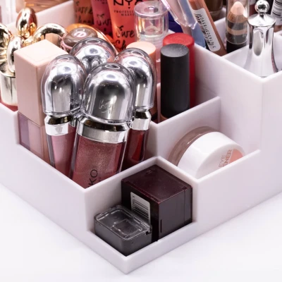 Kệ Đựng Đồ Trang Điểm Nhỏ Gọn